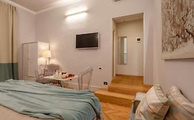 Accanto Al Centro B&B